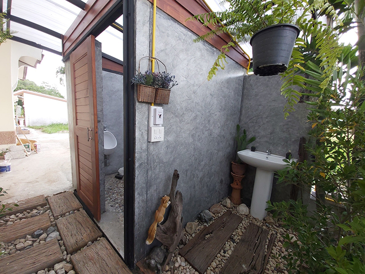 ไอเดีย ห้องน้ำนอกบ้านสำหรับไว้รับแขกผู้มาเที่ยว สไตล์ลอฟ์ท